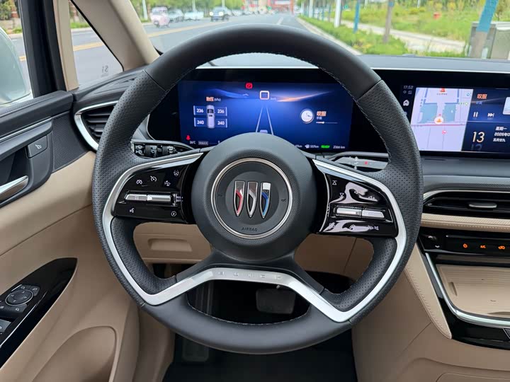 Buick GL8 Hybrid, 2025 — фото 9 из 9