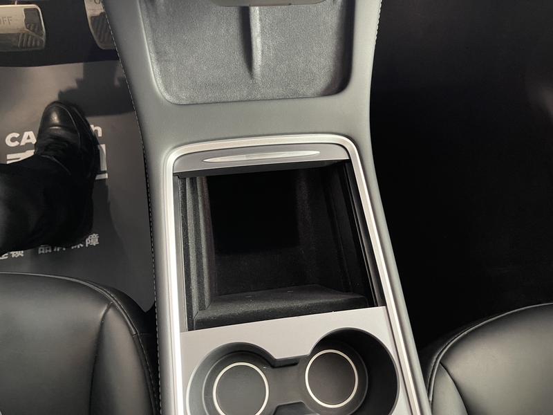 Tesla Model Y, 2023 — фото 11 из 12