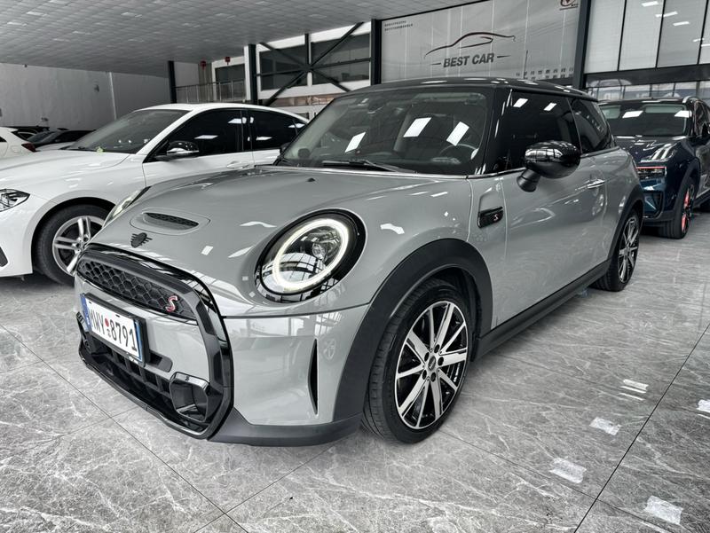 Mini Mini, 2022 — купить в Кирове под ключ