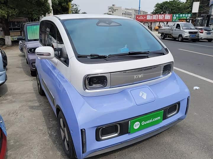Baojun KiWi EV, 2024 — фото 4 из 9